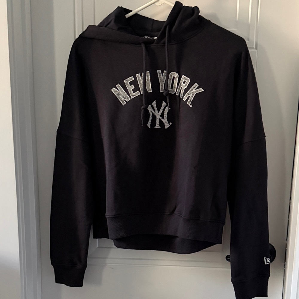NY Yankees New Era Black Hoodie Sweater